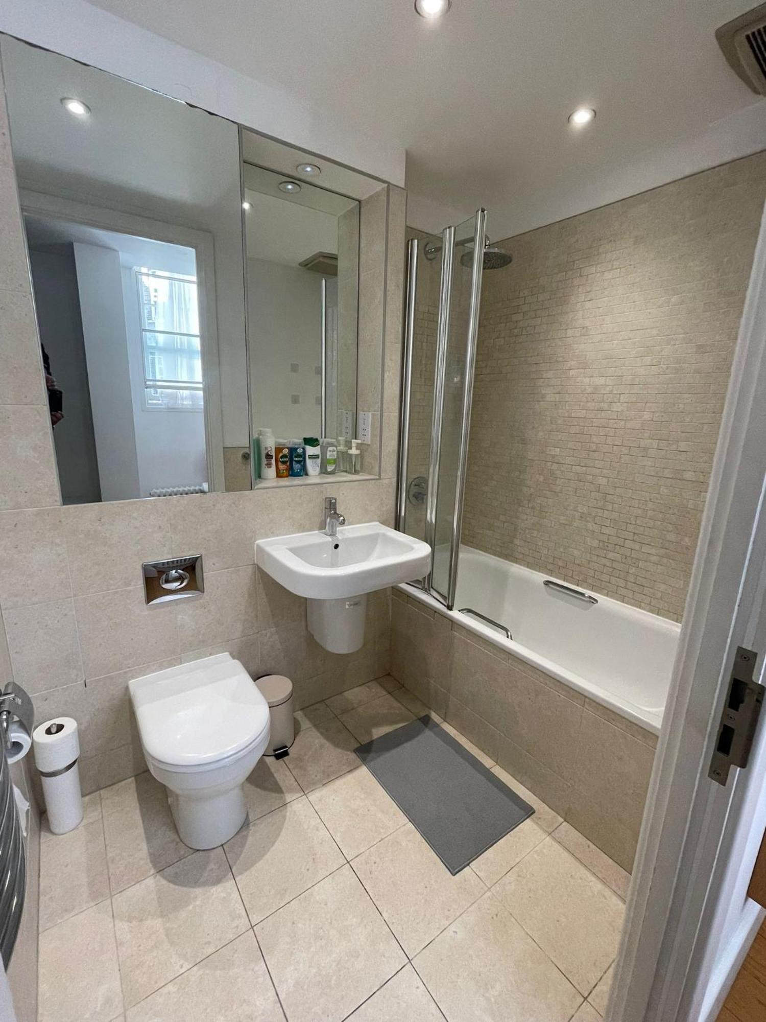 One Bedroom Apartment In Holborn Londýn Exteriér fotografie