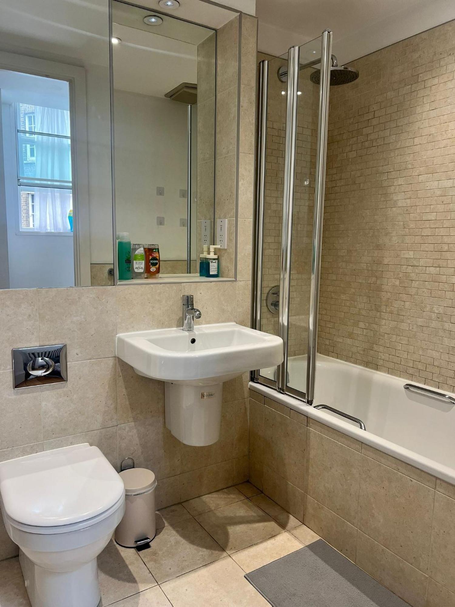 One Bedroom Apartment In Holborn Londýn Exteriér fotografie